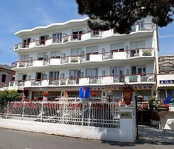 Hotel Cristallo فاراتسي