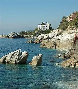 Hotel Cristallo فاراتسي